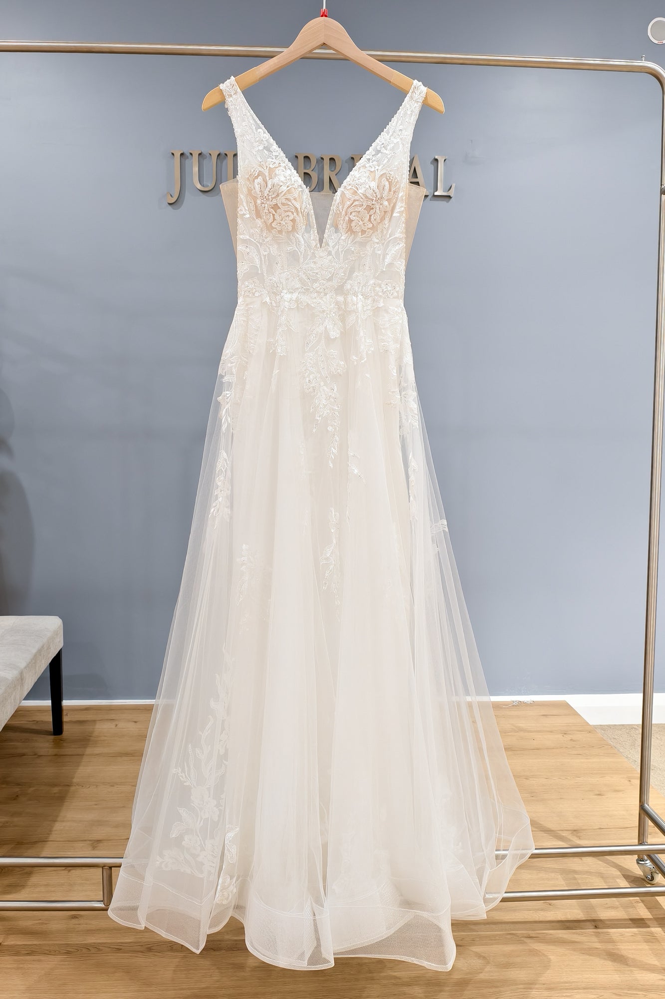 Wedding dress IVY0339