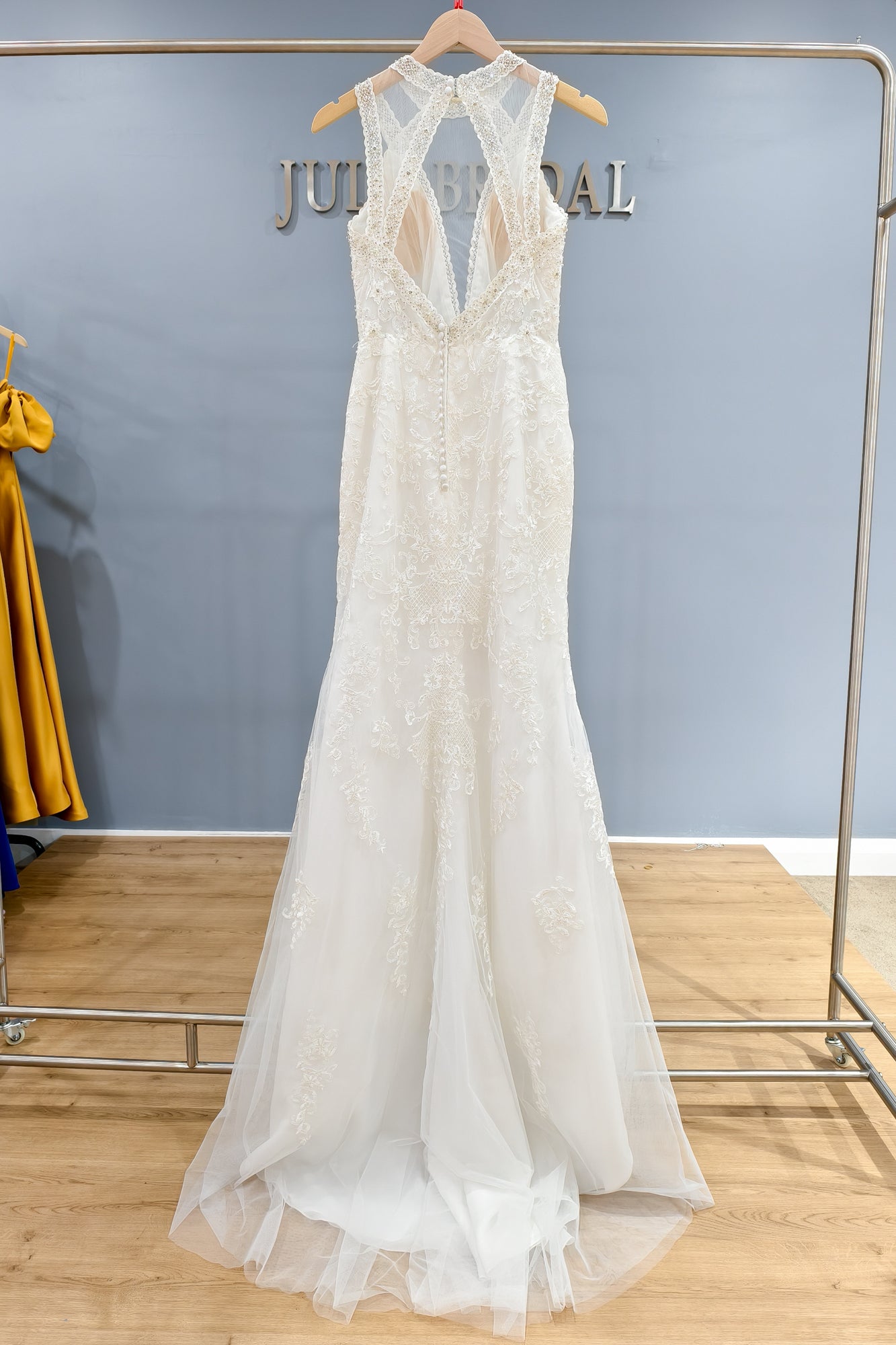 Wedding dress SC315