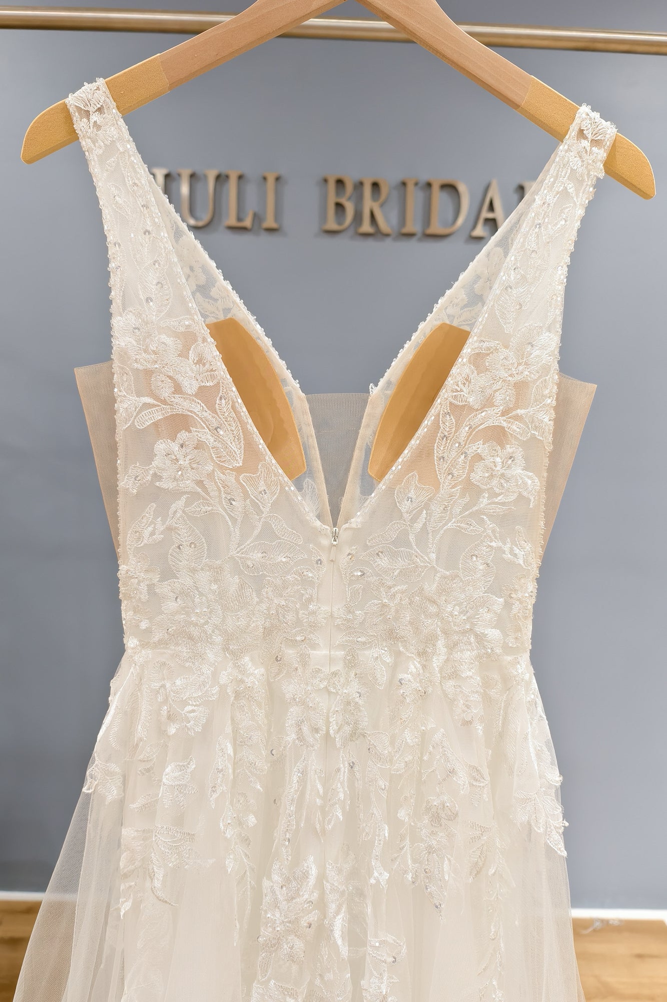 Wedding dress IVY0339